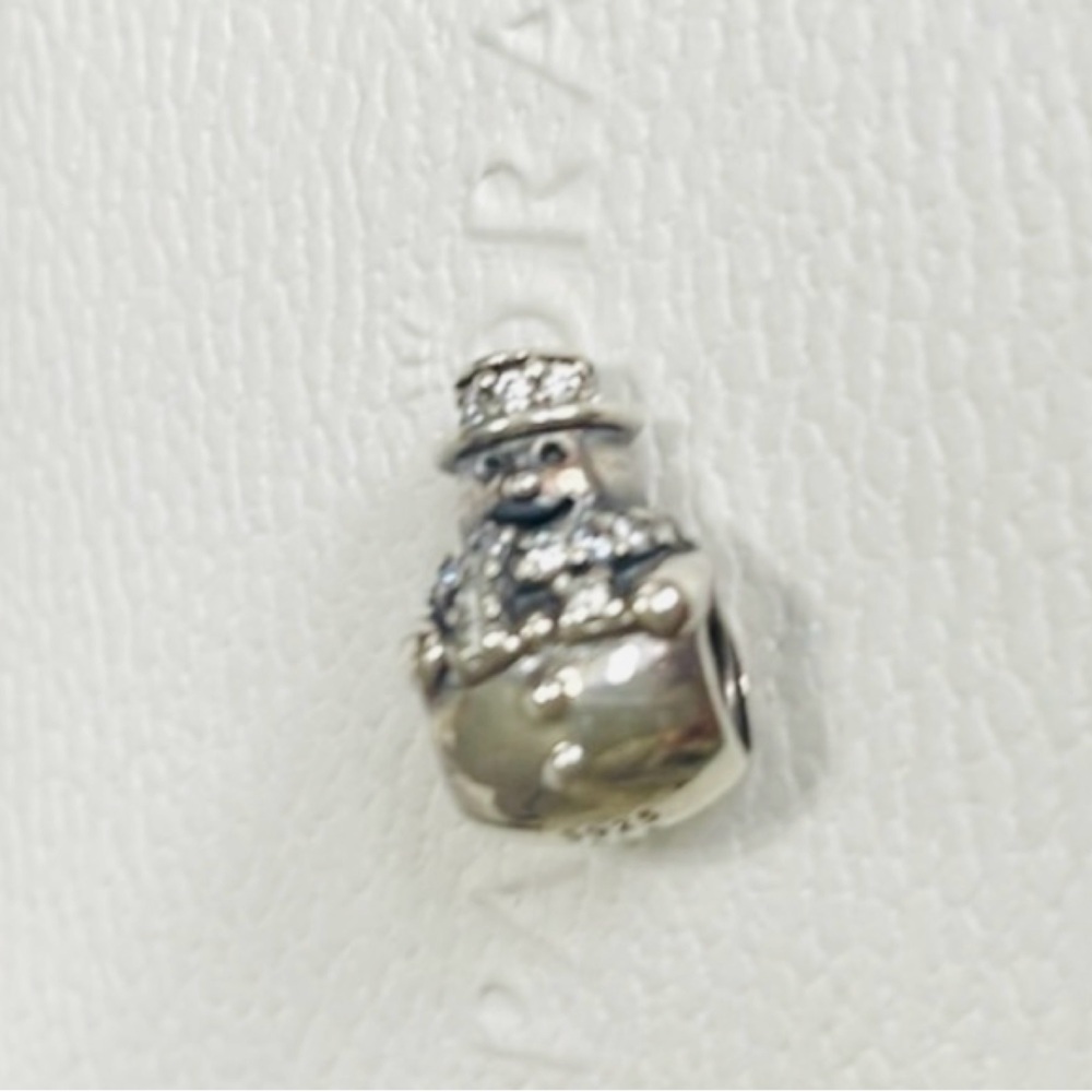 Pandora Snow ⛄️ Man CZ Charm RETIRED - Picture 3 of 8